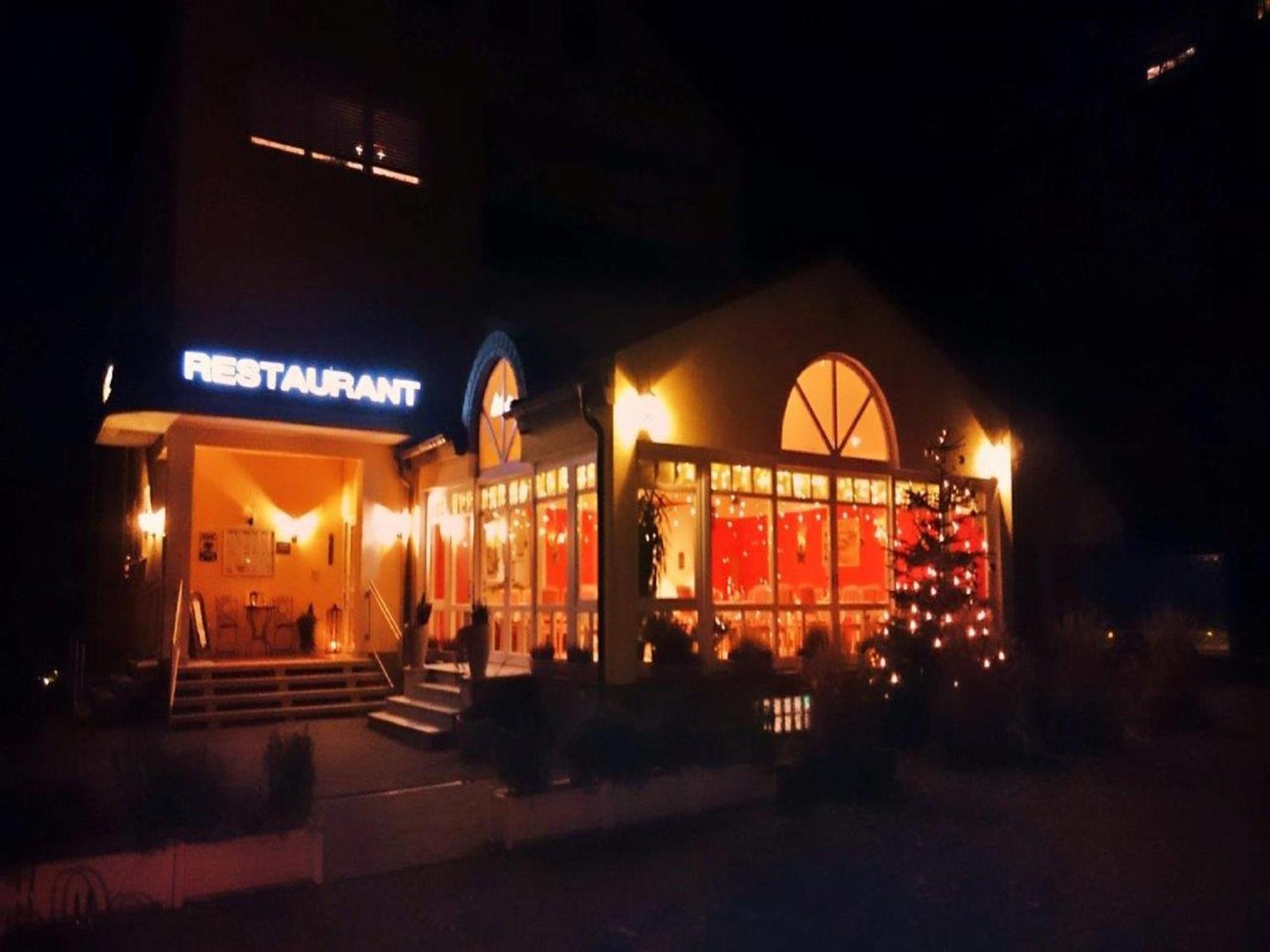 Hotel Goldbaechel Wachenheim an der Weinstraße المظهر الخارجي الصورة
