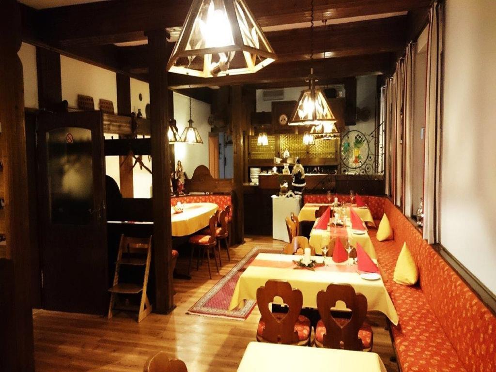 Hotel Goldbaechel Wachenheim an der Weinstraße المظهر الخارجي الصورة