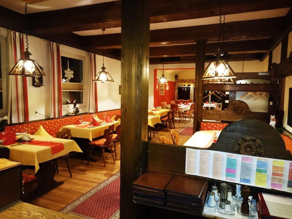 Hotel Goldbaechel Wachenheim an der Weinstraße المظهر الخارجي الصورة