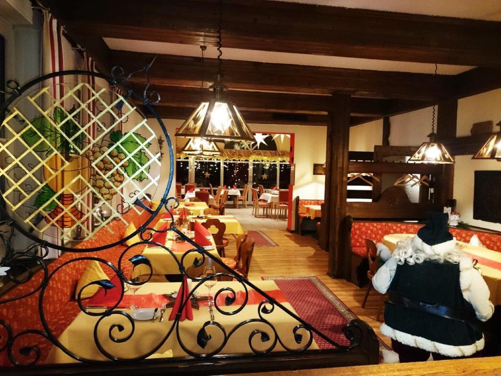 Hotel Goldbaechel Wachenheim an der Weinstraße المظهر الخارجي الصورة